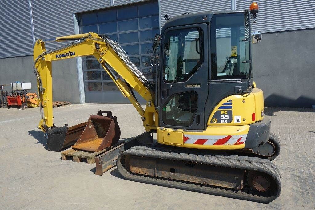 MINI EXCAVADORA